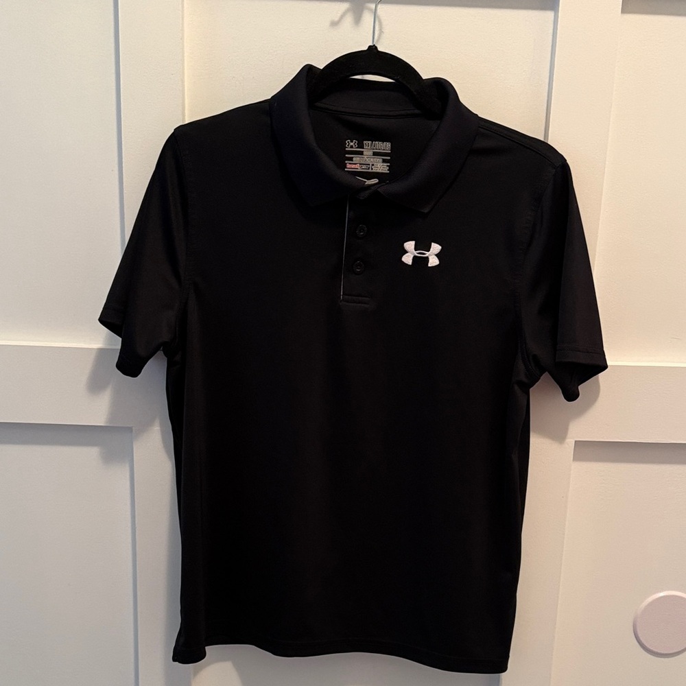 Boys Under Armour Black Short Sleeve Polo with White Logo size YXL